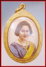 ล็อเก็ตพระพี่นาง ในหลวง ร.9(3921)